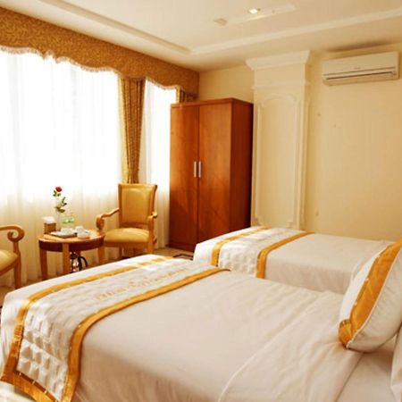 Tan Hoang Long Hotel Ho Chi Minh City Bagian luar foto