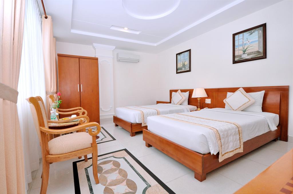 Tan Hoang Long Hotel Ho Chi Minh City Bagian luar foto